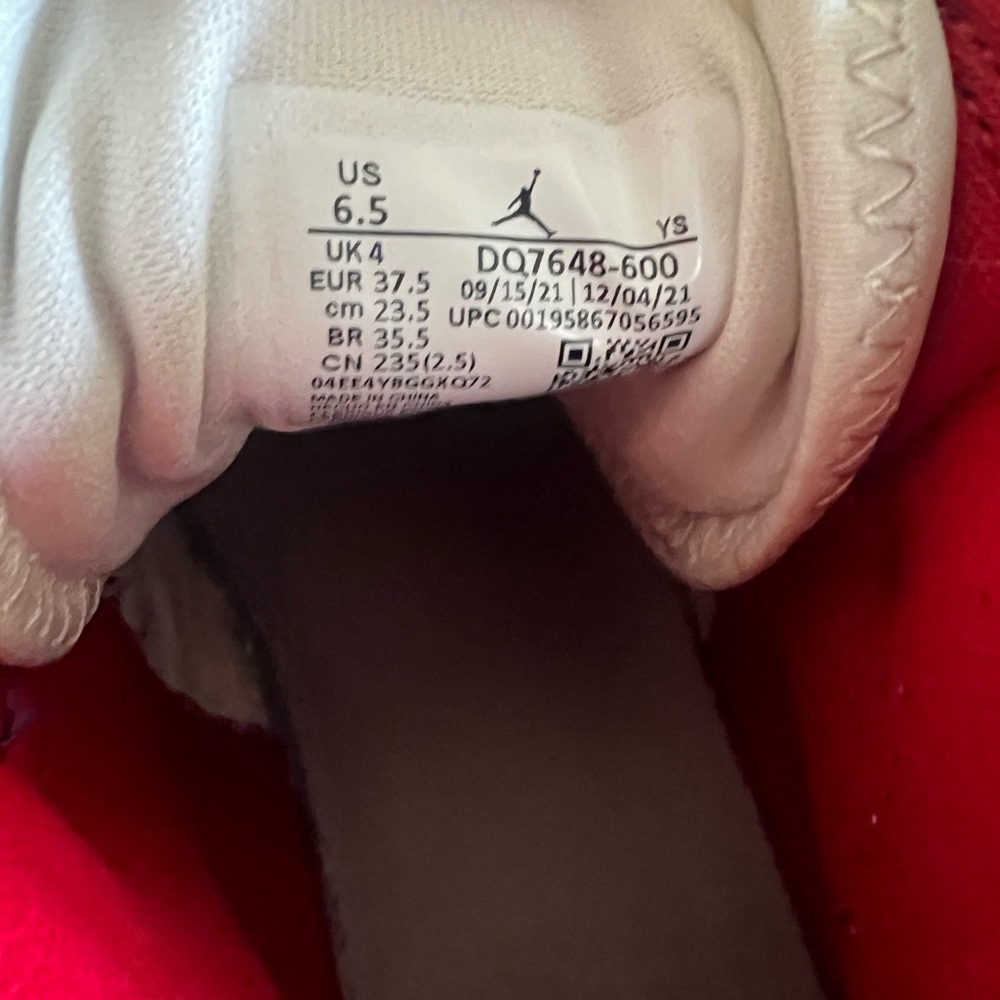 Air Jordan one of kind - Picture 3 of 11